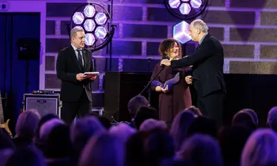 Jēkabpils Valsts ģimnāzijas skolotājas piedalās LU balvas Gada skolotājs 2025 pasniegšanā