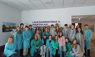 Vidusskolēni dodas pieredzes braucienā uz Jelgavu projekta ietvaros